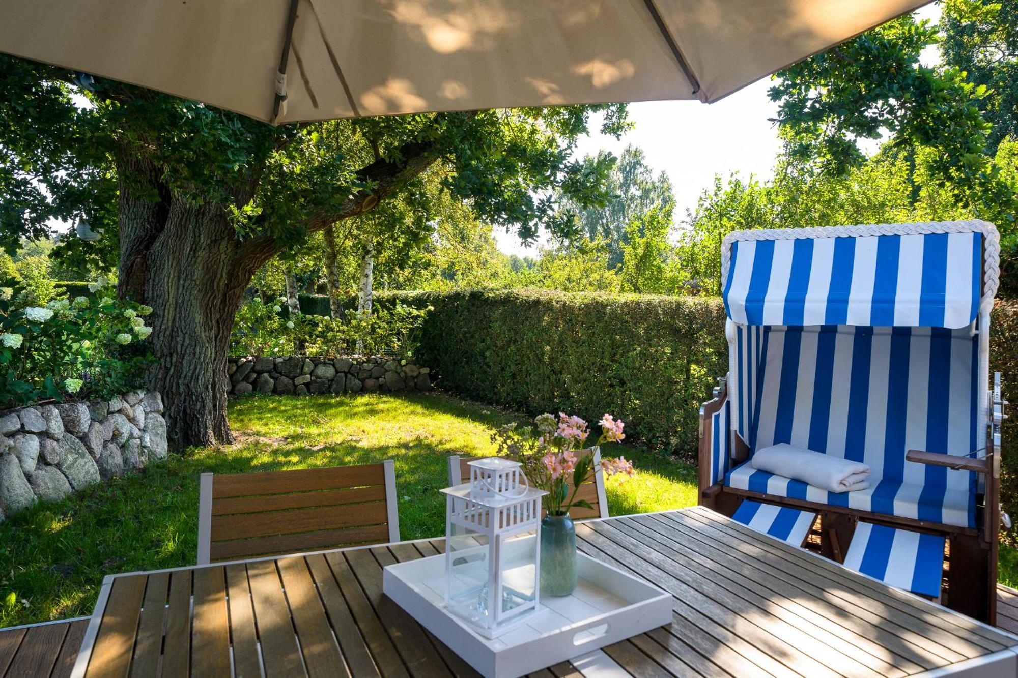 Hébergement de vacances Traumhaus Auri In Ostsee Auf Dem Darss Mit Kamin Und Sauna Und Garten *